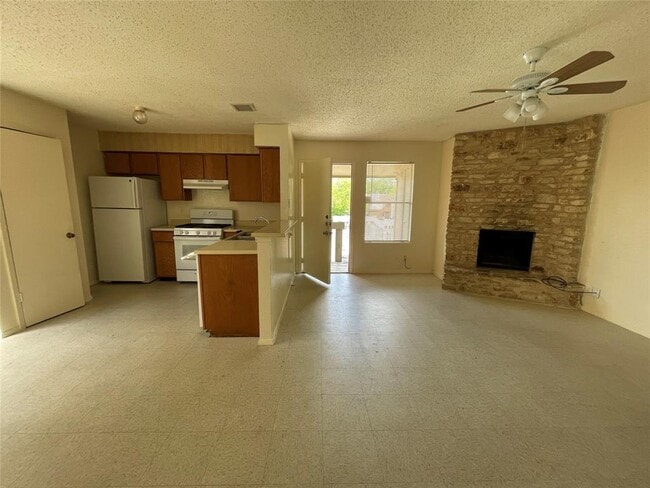 9809 Roxanna Dr in Austin, TX - Building Photo - Building Photo