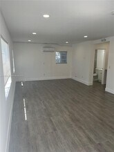 7116 Bay Dr in Miami Beach, FL - Building Photo - Building Photo