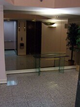 1933 Commonwealth Ave in Boston, MA - Foto de edificio - Building Photo