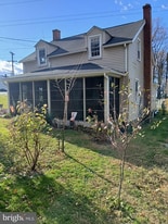 261 Rexmont Rd in Lebanon, PA - Building Photo