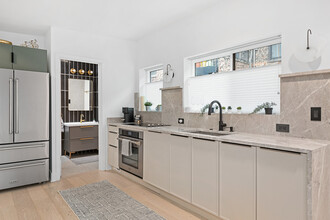 2124 N Sedgwick St in Chicago, IL - Building Photo - Building Photo