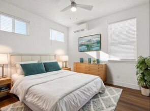 1678 Thea Ave in Chico, CA - Foto de edificio - Building Photo