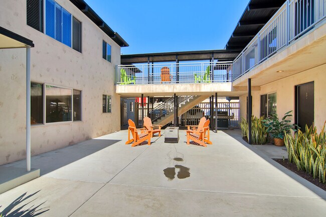 Villa Marina in San Diego, CA - Foto de edificio - Building Photo