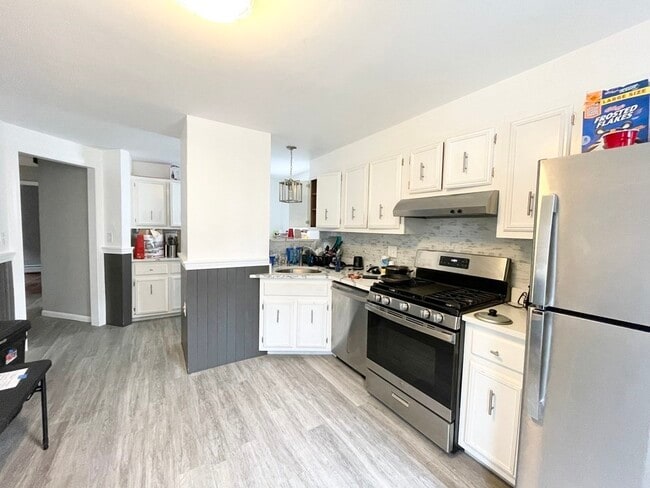 31 Falcon St in Boston, MA - Building Photo - Building Photo