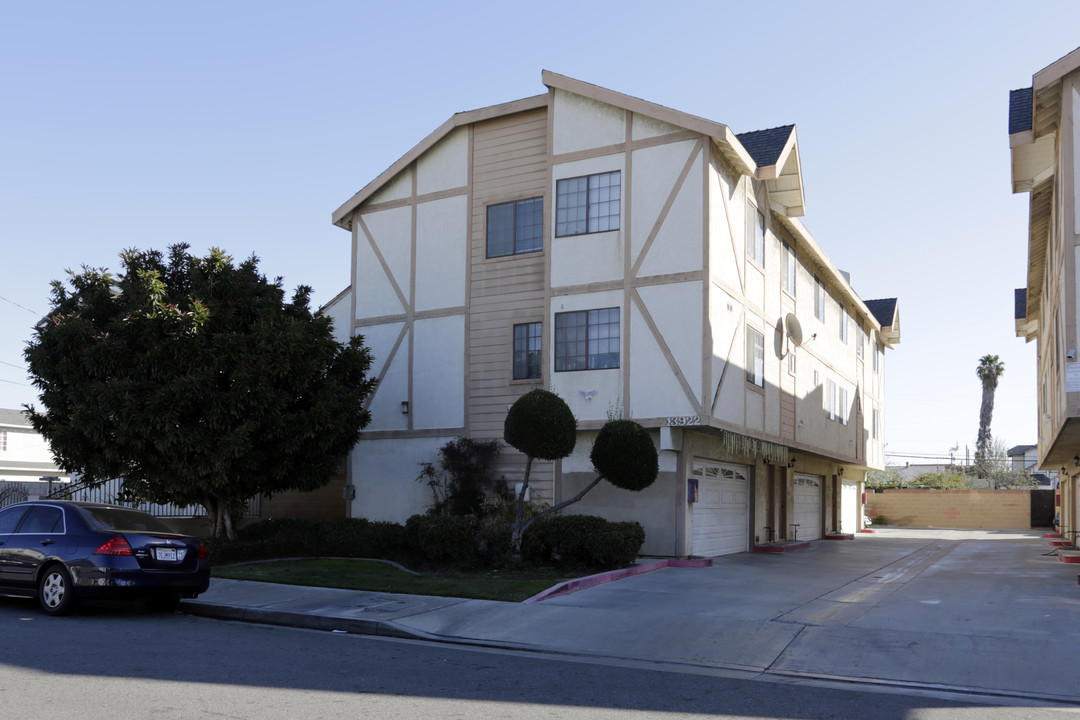 13922 Cedar St in Westminster, CA - Building Photo