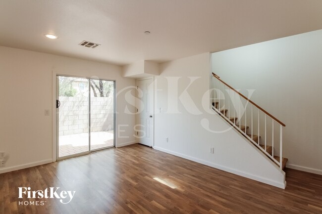 8470 N Placita De La Manzana in Tucson, AZ - Building Photo - Building Photo