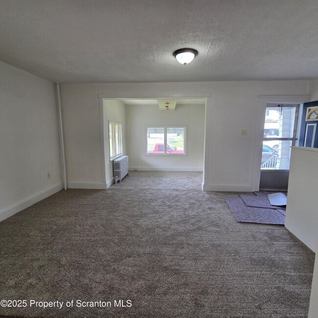 1440 Thackery St in Scranton, PA - Building Photo - Building Photo