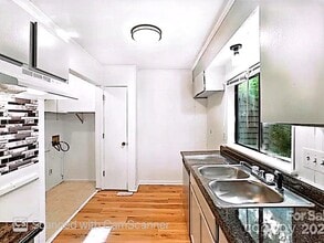11231 E W.T. Harris Blvd in Charlotte, NC - Building Photo - Building Photo