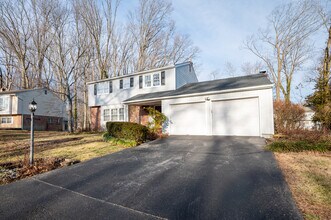 2409 Sweetbriar Rd in Wilmington, DE - Foto de edificio - Building Photo