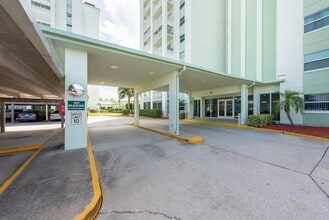 400 64th Ave in St Pete Beach, FL - Building Photo - Building Photo