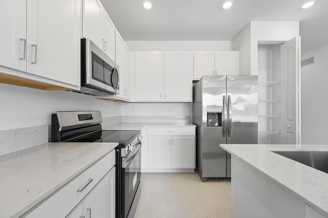 3735 Harborside Ave in Fort Pierce, FL - Foto de edificio - Building Photo