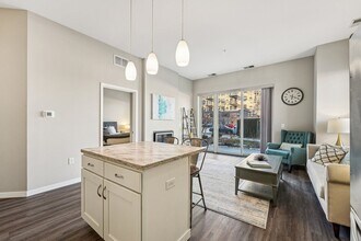 71 France in Edina, MN - Building Photo - Building Photo