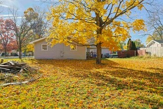 19191 Palisade Ave in South Bend, IN - Building Photo - Building Photo