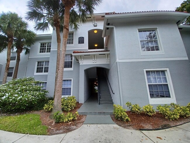 property at 5016 Lantana Rd