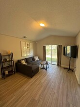 2019 E Louisiana Ave in Tampa, FL - Building Photo - Building Photo