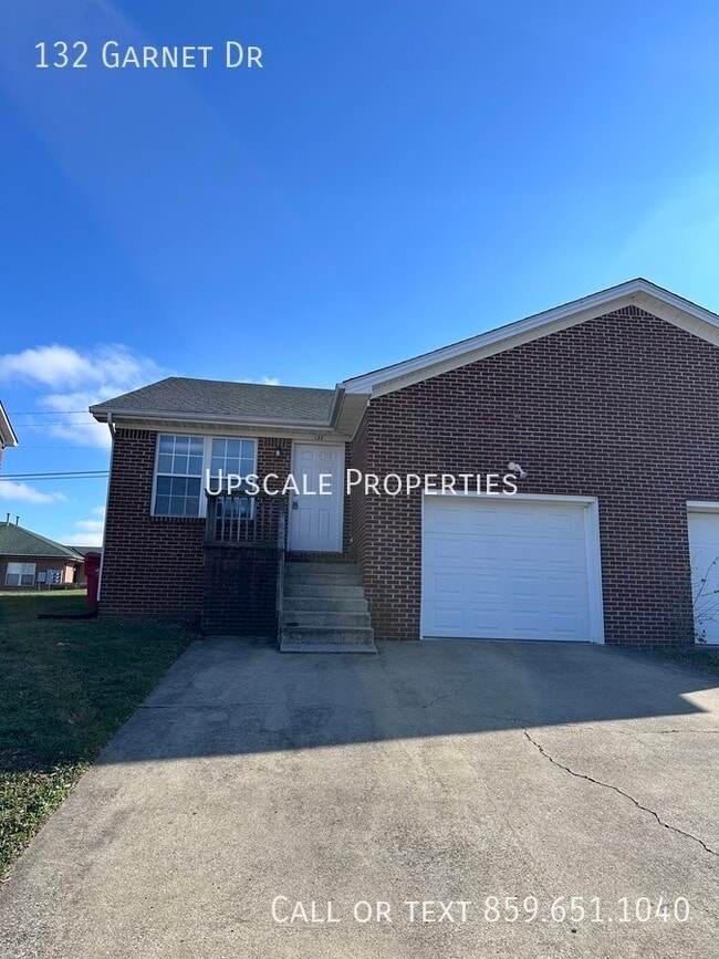 132 Garnet Dr in Nicholasville, KY - Building Photo - Building Photo