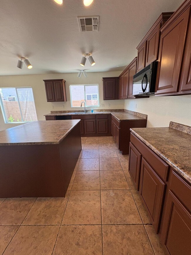 28087 N Limestone Ln in San Tan Valley, AZ - Building Photo - Building Photo