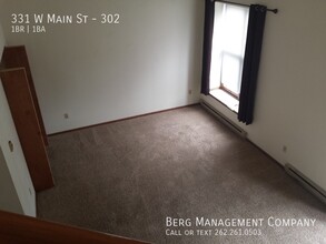 331 W Main St in Waukesha, WI - Building Photo - Building Photo