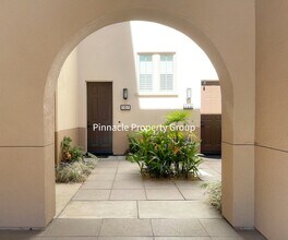 1073 Foxglove Pl in San Jose, CA - Building Photo - Building Photo