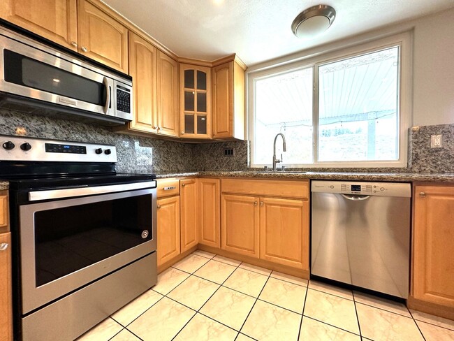14836 Satanas St in San Diego, CA - Building Photo - Building Photo