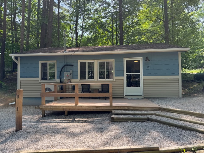 property at 2341 Lakeview Ave