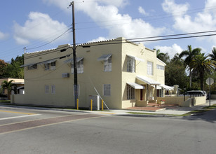 12289 NE 7th Ave in Miami, FL - Building Photo - Building Photo