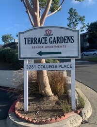 Terrace Gardens Apartments - Seniors 55+ in Lemon Grove, CA - Foto de edificio - Building Photo