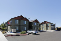 Crossfire Apartments in Lebanon, OR - Building Photo - Building Photo