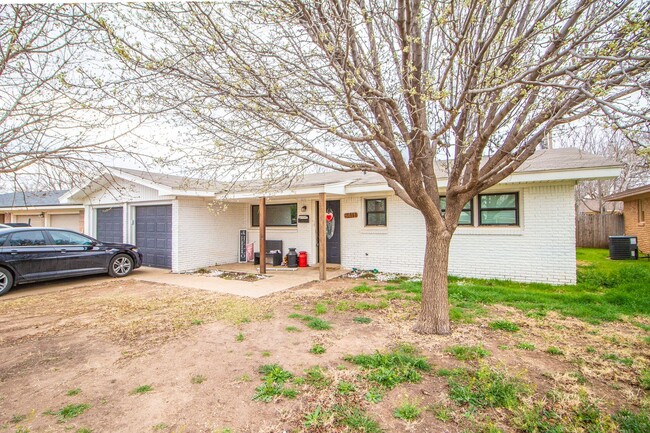 5411 32nd St in Lubbock, TX - Building Photo - Building Photo