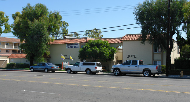 The Springdale in Huntington Beach, CA - Building Photo - Building Photo