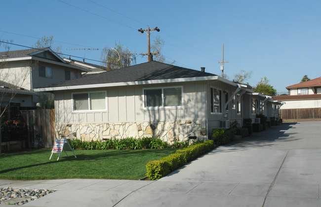 239 Erie Way in Campbell, CA - Building Photo - Building Photo