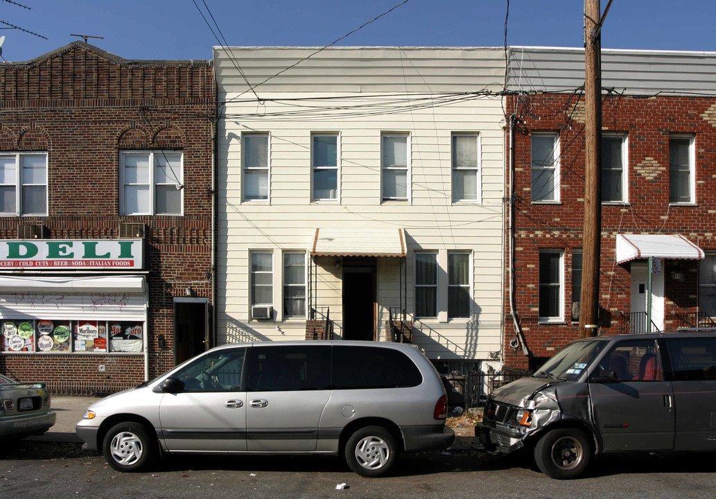 80 Bay 13th St in Brooklyn, NY - Foto de edificio