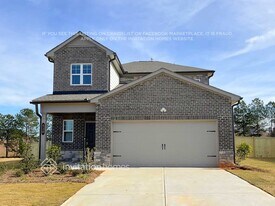 520 Almere Dr in Hampton, GA - Building Photo