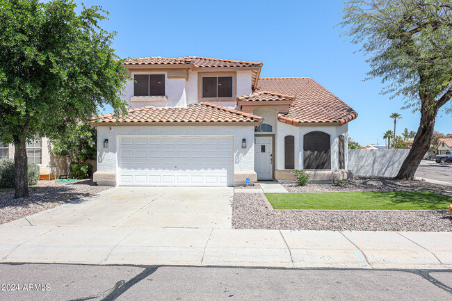 12722 W Monte Vista Rd in Avondale, AZ - Foto de edificio - Building Photo