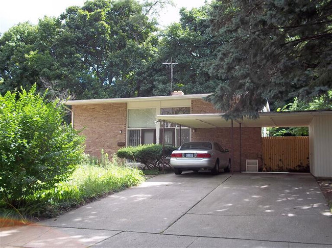 property at 1009 Olivia Ave