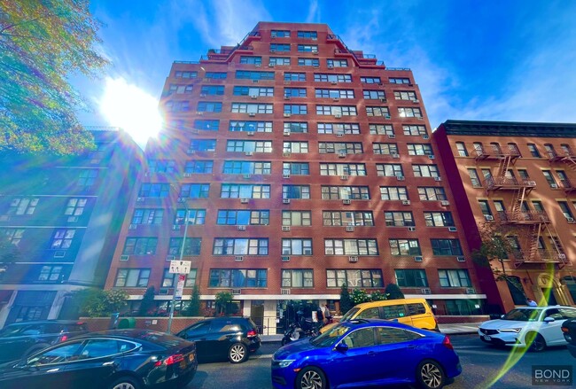 property at 236 E 36th St