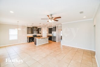 4025 Emilio Ln in Jacksonville, FL - Foto de edificio - Building Photo