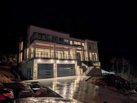 9190 Hatzic Rdg Dr in Mission, BC - Building Photo