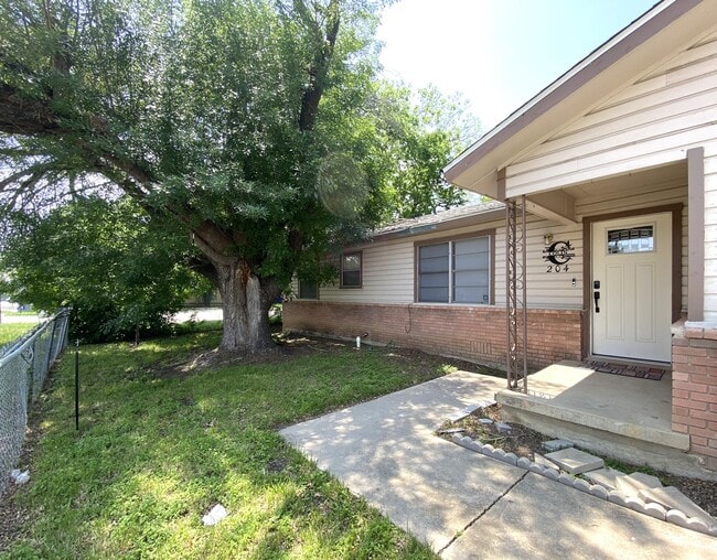 204 Veterans Ave in Copperas Cove, TX - Building Photo - Building Photo
