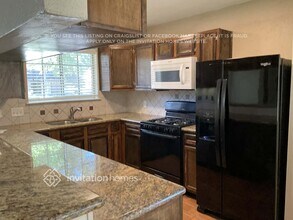 10912 Mulberry Ct in La Porte, TX - Foto de edificio - Building Photo