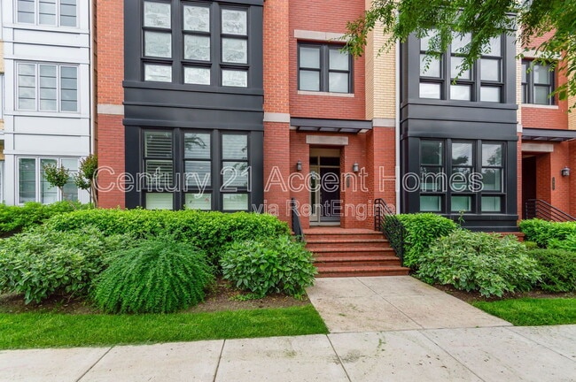 property at 1935 Richmond Hwy