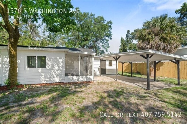 1576 S Washington Ave in Clearwater, FL - Building Photo - Building Photo