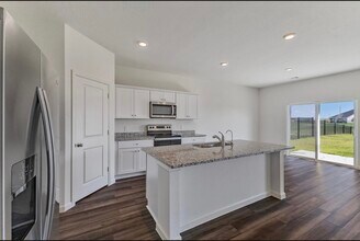 27235 Blue Pool Dr in Katy, TX - Building Photo - Building Photo