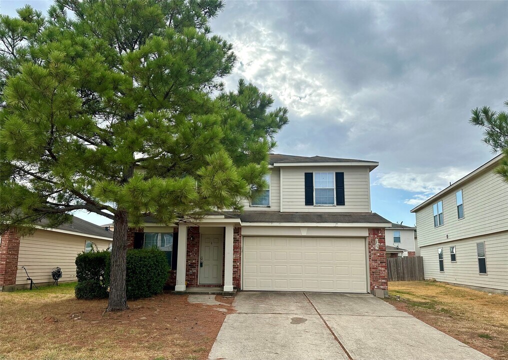 2523 Knoll Shadows Ln in Katy, TX - Building Photo