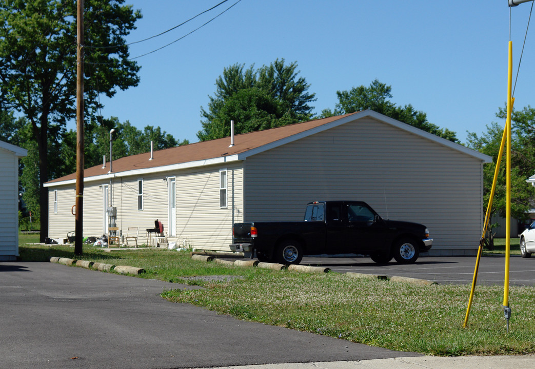 811 W Sandusky St in Findlay, OH - Building Photo