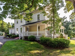 80 Old Town Park Rd in New Milford, CT - Building Photo - Building Photo