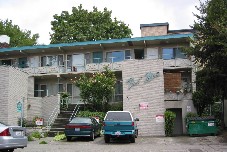 Val Mar Apartments in Seattle, WA - Building Photo - Building Photo