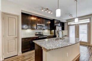 Regalia Bella Terra apartments in Katy, TX - Building Photo
