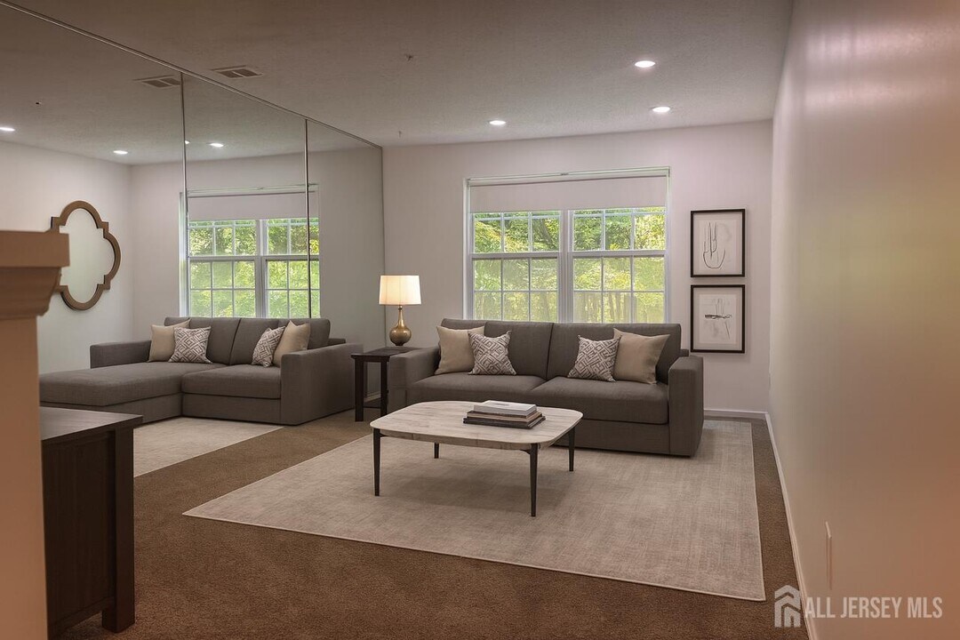 207 Prestwick Way in Edison, NJ - Foto de edificio