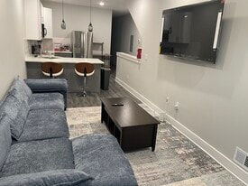 5237 Chancellor St in Philadelphia, PA - Building Photo